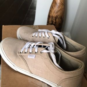 Ladies canvas casual sneaker